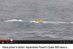 Das Auster-Wellenkraftwerk
                              "Oyster" auf einer der
                              Orkney-Inseln in Nord-Schottland, Ablauf
                              1