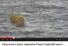 Das Auster-Wellenkraftwerk
                              "Oyster" auf einer der
                              Orkney-Inseln in Nord-Schottland, Ablauf
                              5