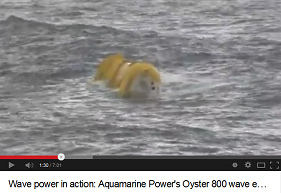Das Auster-Wellenkraftwerk
                              "Oyster" auf einer der
                              Orkney-Inseln in Nord-Schottland, Ablauf
                              7