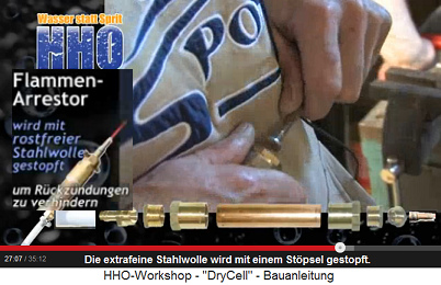 Die Stahlwolle wird mit einem St�psel
                          nachgestopft