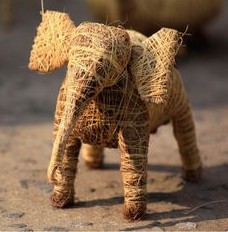 Elefantenpuppe aus Kokosnusfaser