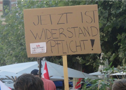Demo
                    Winterthur 18.9.2021: Transparent 13 stellt fest:
                    Jetzt ist Widerstand Pflicht
