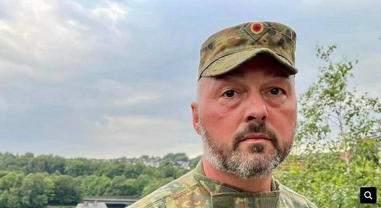 Verdacht SCHLANGENGIFTimpfmord Wuppertal
                  3.6.2022: Bundeswehrsoldat Arne Aust mit 46 tot: Der
                  Held von Beyenburg ist überraschend verstorben
