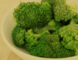 Broccoli frdert mit Vitamin K bei
                      Blutgruppe 0 die Blutgerinnung des dnnen Blutes
                      von Blutgruppe 0, und ist wichtigste Calciumquelle
                      neben Sardinen.