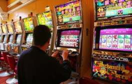 Compulsion neurosis
                        (here: compulsive gambling)