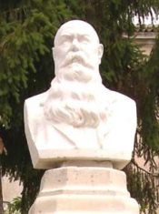 Dr.
                          Antonino Sciascia, Denkmal in Canicatt�
                          (S�dk�ste von Sizilien)