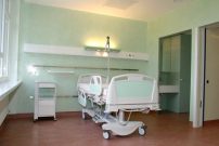 Un cuarto de
                                hospital con el color verde marino /
                                verde pastel generalmente aclara el
                                nimo