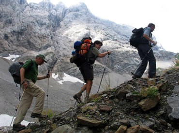 Wandern in den Bergen beansprucht die
                      F�sse mit allen Muskeln
