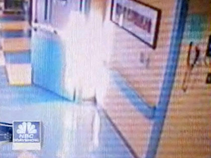 Bericht von 20 minuten online,
                          29.12.2008: Engel-Lichtgestalt in North
                          Carolina vom 29.12.2008 im Spital der
                          todkranken 14-J�hrigen Chelsea Banton (02)