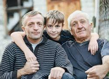 Generationen Grossvater-Sohn-Enkel: Vererbungen von
Krankheiten können eine Rolle spielen - vor allem durch
falsche Ernährung Generationen
Grossvater-Sohn-Enkel: Vererbungen von Krankheiten können
eine Rolle spielen - vor allem durch falsche Ernährung