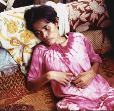 Frau mit AIDs-Krankheiten in Kambodscha