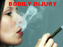 Raucherin mit Hauptstromrauch:
Körperverletzung Raucherin mit
Hauptstromrauch: Körperverletzung