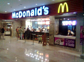 McDonalds an der Plaza Lima
                Norte