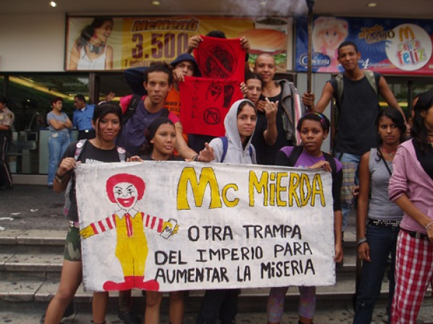 Bolivien: McDonalds ist dort
                McScheisse (McMierda)