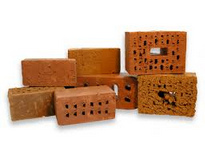 Ladrillos en arcilla roja