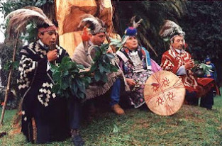 Zeremonie der Mapuche-Ureinwohner in
                          Chile