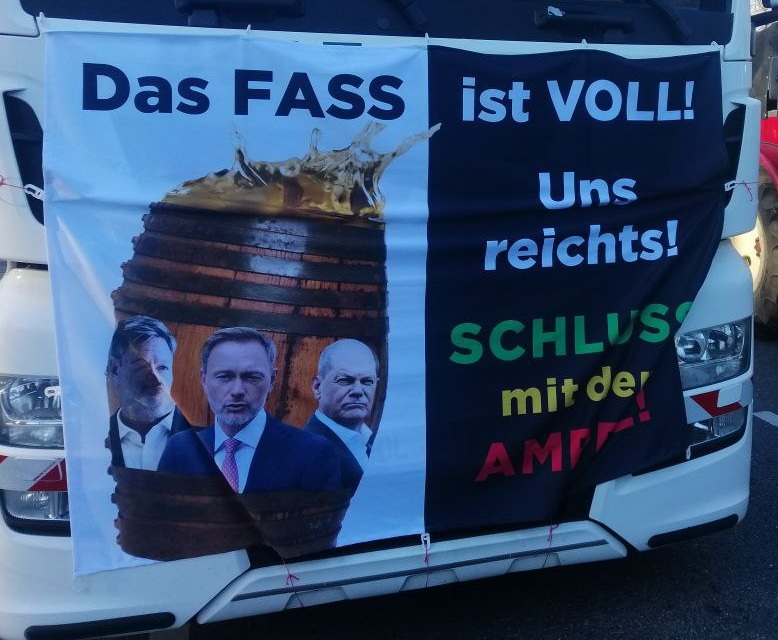 Demo derBauern im 4R
                      am 8.1.2024: Das Fass ist voll, uns reichts!