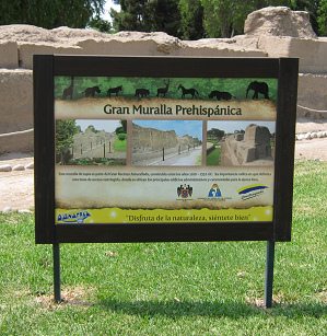 Die Tafel der
                        grossen Stadtmauer, Nahaufnahme