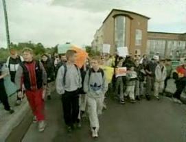 Caso Volkan, demostraci�n contra perros
                            de pelea en Wilhelmsburgo (Hamburgo) [28]