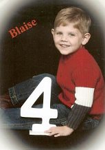 El ni�o Michael
                        Blaise Landry (4 a�os) de Morganza (Louisiana)
                        fue matado por 3 perros b�xer del vecino tonto