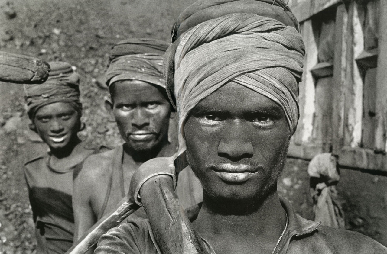 Afrika
                    Landarbeiter