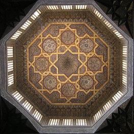 Grabmoschee Kairo, das Mandala-Mosaik
                              im Gebetsraum