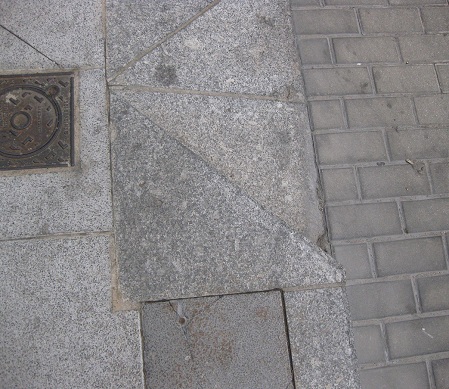 Rampe
                        aus Granitstein Ecke 02