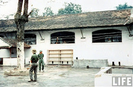 Nordvietnam: Gefängnis für kriminellen NATO-Soldaten,
              bezeichnet als "Hanoi Hilton"