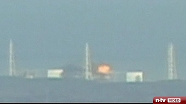 Explosion des
                            Reaktors 3 des Atomkraftwerks von Fukushima
                            am 14.3.2011 (02)