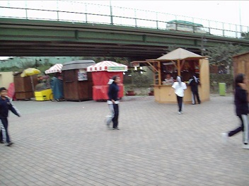 Food stands in Wall
                            Park (parque Muralla) in Lima, Peru