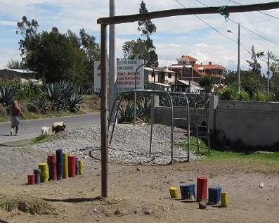 Bollard jumping 04 in different
                              colors in Salasaca in Ecuador