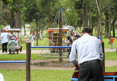 Roundabout in the water in Ejido Park
                              (parque Ejido) in Quito, Ecuador