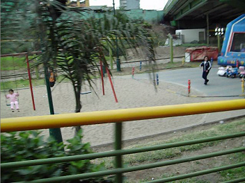 Coche para alquilar
                            para nios de 2-5 aos 04, parque Muralla en
                            Lima, Per