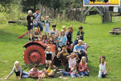 Tractor 02 en un parque infantil de
                            construcciones Senkelsgraben en la localidad
                            de Porz cerca de Colonia, Alemania