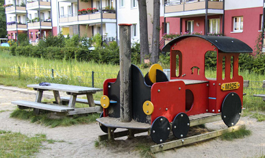 Locomotora en el parque
                                        infantil de calle Taylor en el
                                        distrito de Zehlendorf en
                                        Berl�n