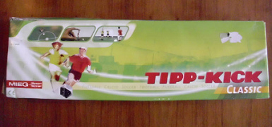 Ftbol de Tipp-Kick, la caja