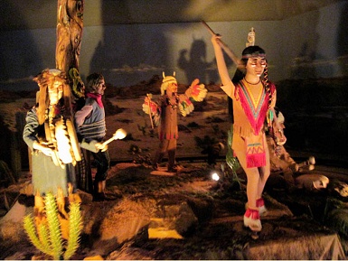 Themeneisenbahn
                          Ibbenb�ren 05, Szene mit Eingeborenen in der
                          W�ste in "Amerika"