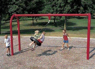 Reifenschaukel 09 an der King-Schule,
                            Winnipeg, Kanada