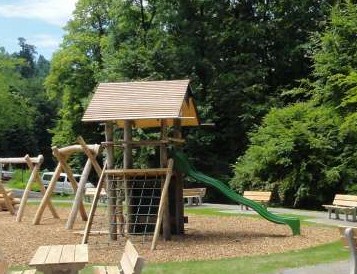 Klettern 01: Zugang zur Rutschbahn auf
                            dem Uetliberg, Region Z�rich