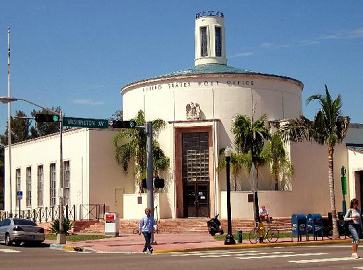 El correo en los
                        EUA, p.e. el correo en Miami Beach (Miami
                        Playa)