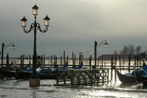 Alte Laternen in Venedig