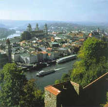 Der Inn in Deutschland, die Mndung in
                            die Donau in Passau, Sicht von oben