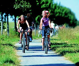 Velotour,
                  Velofahrerinnen