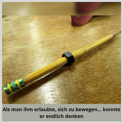 Umgebung anpassen
                am 4.12.2025: Der Ring am Beistift, der sich immer
                bewegt