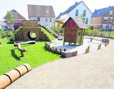 Shelter 03 in a tunnel with an
                              artificial hill with a slide, Egelsbach,
                              Germany