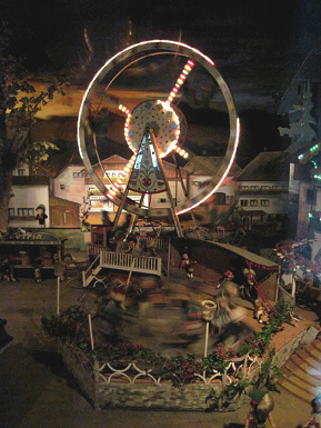 Bosque de cuentos en Ibbenbueren 14,
modelo de una feria con una noria Bosque de cuentos en Ibbenbueren 14,
modelo de una feria con una noria